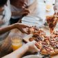 Ilustrasi. Ada beberapa kebiasaan makan yang membuat berat badan naik dengan cepat. (iStock/AsiaVision)