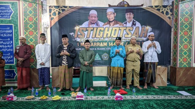 
 Gus Syaifuddin Bersama Warga Sawah Besar Sambut Malam Tahun Islam 1445 H
