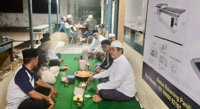 
 Silahturahmi Warisan Budaya Ke Makam Mbah Kumpi Ciganjur