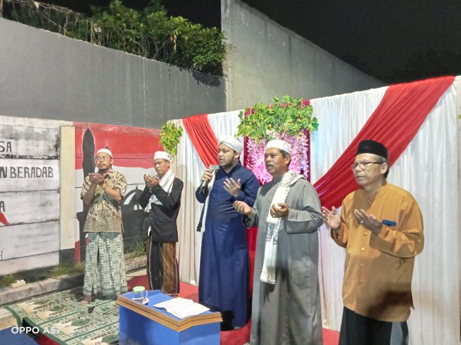 
 Gema Maulid Simtudduror Di Makam Syekh Raden Muhammad (Mbah Lontar) Ciganjur