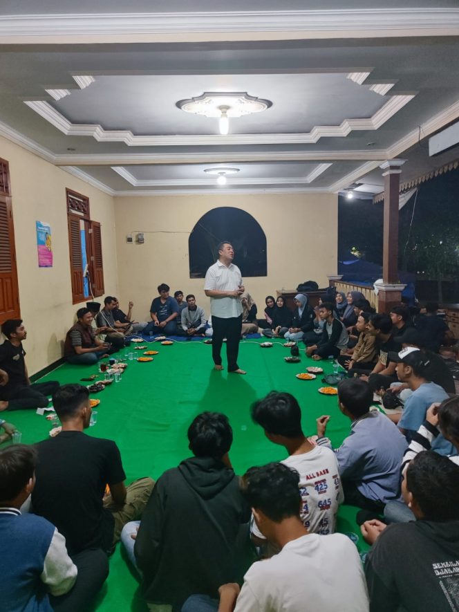
 <em> Masa Depan Anak Muda di Karang Taruna Pulogebang, Gus Syaifuddin Ajak Menjadi Tuan Rumah Masa Depan</em>
