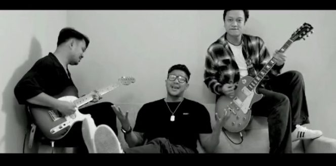 
 Omar Band Luncurkan Video Klip Terbaru “NINE to FIVE”