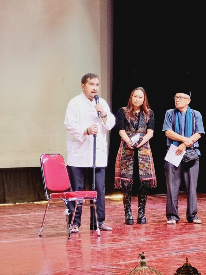 
 Ki Slamet Raharjo: “Rambut Saya Sudah Hitam, Mari Kita Perang!”