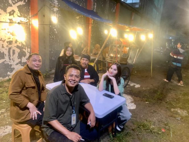 
 Eddie Karsito, Wartawan Senior yang Tampil Apik sebagai Cak Edi dalam Film “Banyak Anak Banyak Rejeki”