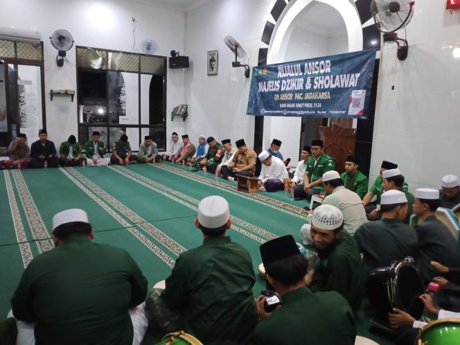 
 Majelis Dzikir dan Sholawat GP Ansor Jagakarsa Gelar Kegiatan Rutin Bulanan, Dihadiri Lurah Cipedak dan Pengurus MWC NU