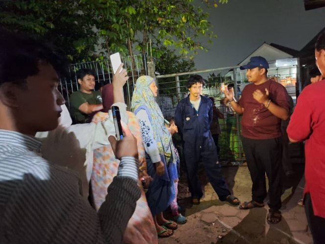 
 Warga Keluhkan Peternakan Ayam di Tengah Permukiman Jombang, Desak Pemkot Tangsel Bertindak Tegas