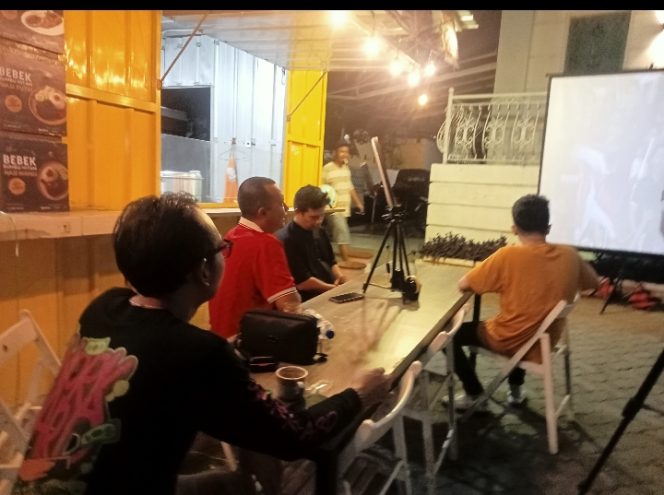
 Nobar Indonesia vs Malaysia, Bebek Habibeat Hadirkan Suasana Kuliner dan Kebersamaan